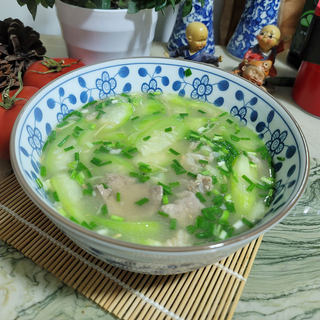 瘦肉猪肝丝瓜汤