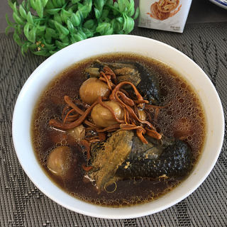 板栗虫草花煲乌鸡