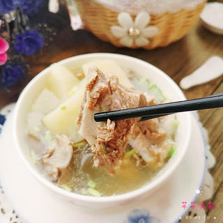 棒骨萝卜汤