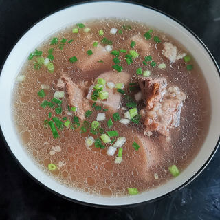 龙骨炖湖藕