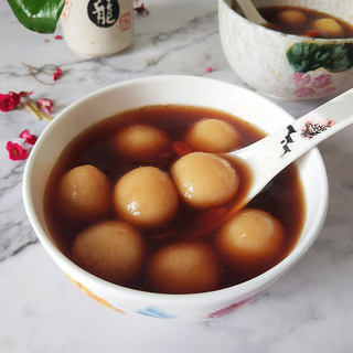 山药红糖糯米圆子汤