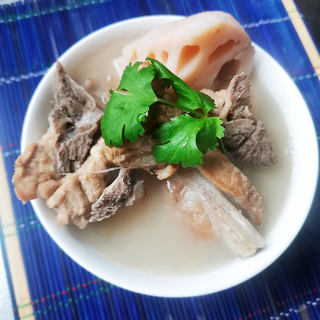 排骨炖莲藕汤