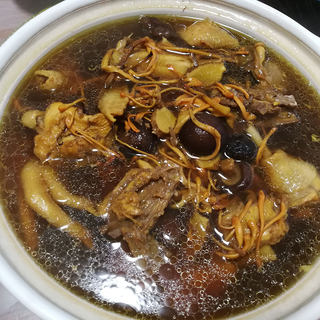 虫草花石斛炖土鸡
