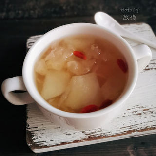 银耳梨子汤