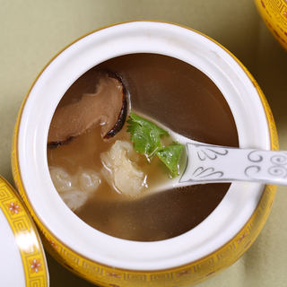 松茸花胶鸡汤|美食中的神仙水，养颜又养气，抓住秋冬赶紧补一波