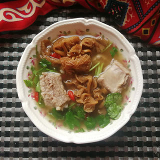 鸡油菌排骨汤