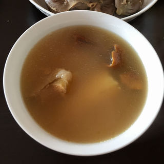 黄芪百合淮山老鸽汤