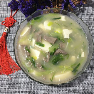 牛肉豆腐蔬菜汤