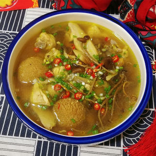 十菌土鸡汤