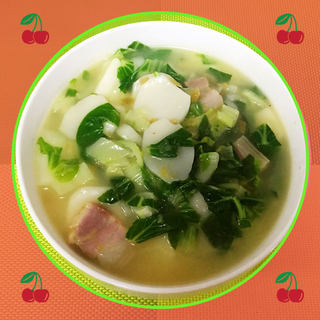 咸肉青菜年糕汤