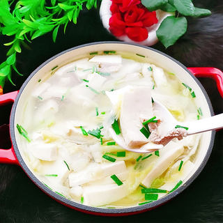 白菜猪肉豆腐汤