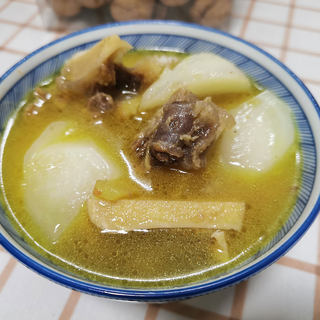 牛尾萝卜汤