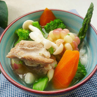 杂蔬排骨汤