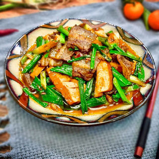 川菜之首~豆腐干回锅肉