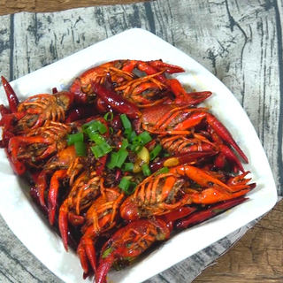 四季餐桌|招牌麻辣小龙虾