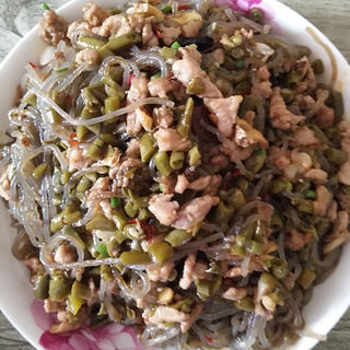 蚂蚁上树