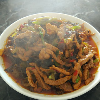 小餐馆里的鱼香肉丝