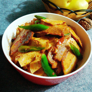 豆干回锅肉