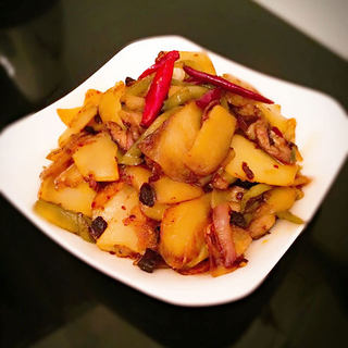 干锅土豆片