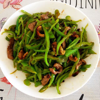 豆豉回锅肉炒青椒