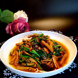 韭菜炒鳝丝