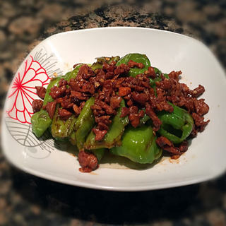 肉丁虎皮辣椒