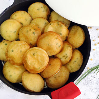 福建小吃 — 油饼