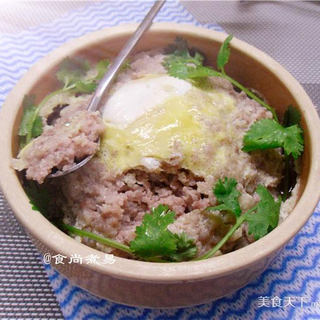 咸蛋蒸肉饼