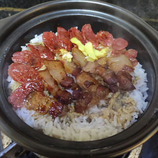 腊味煲仔饭