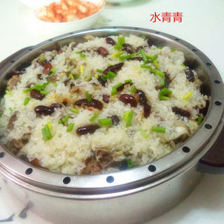 排骨糯米煲仔饭
