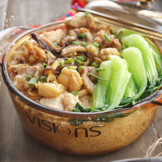 【广东】香菇滑鸡煲仔饭