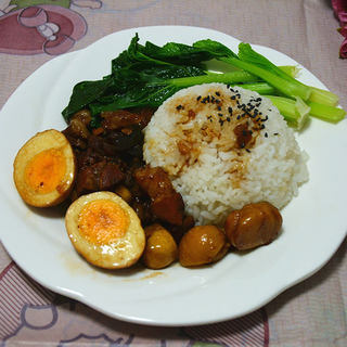 台式卤肉饭