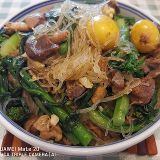 鸡杂炒粉丝