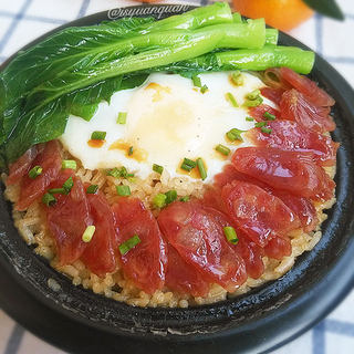 广味腊肠煲仔饭