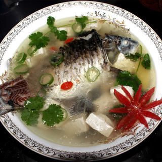 孕妇必喝，鲫鱼豆腐汤