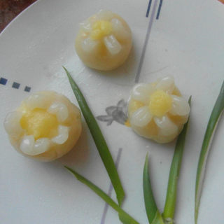 水晶奶黄包