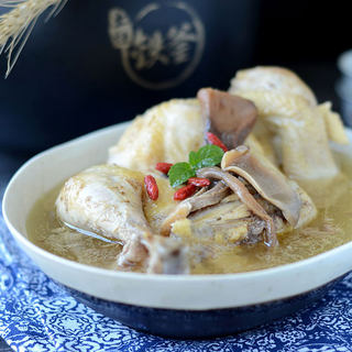 松茸煲鸡汤
