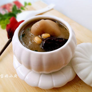 沙参猪蹄煲