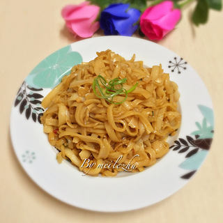 素炒河粉