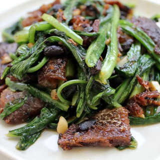 豆豉鲮鱼油麦菜