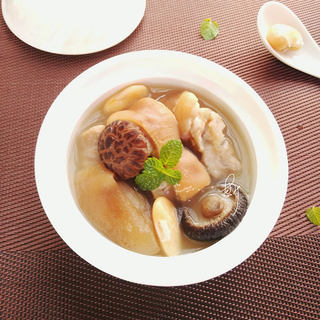 芸豆猪蹄汤
