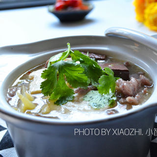 红白配-酸辣牛肉汤