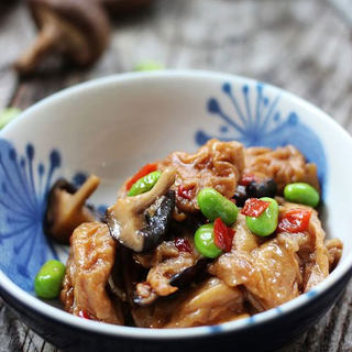 鲜香嫩滑---香菇毛豆油面筋