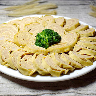 千张肉卷