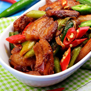 【解密舌尖美味】#家常#--回锅肉
