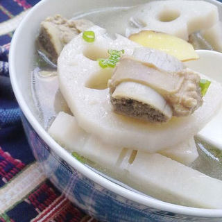 【莲藕排骨汤】