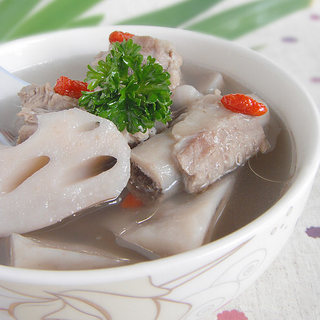 健脾开胃—莲藕排骨汤