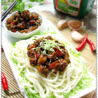 素肉丁剁椒炸酱面