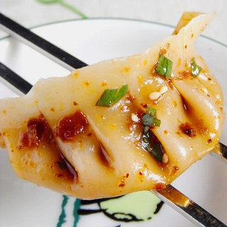 馅料十足的美味—肉末芹菜饺