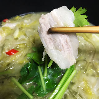 家常版酸菜汆白肉